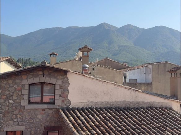 Pis de 3 habitacions amb terrassa i vistes al Montseny, a Viladrau